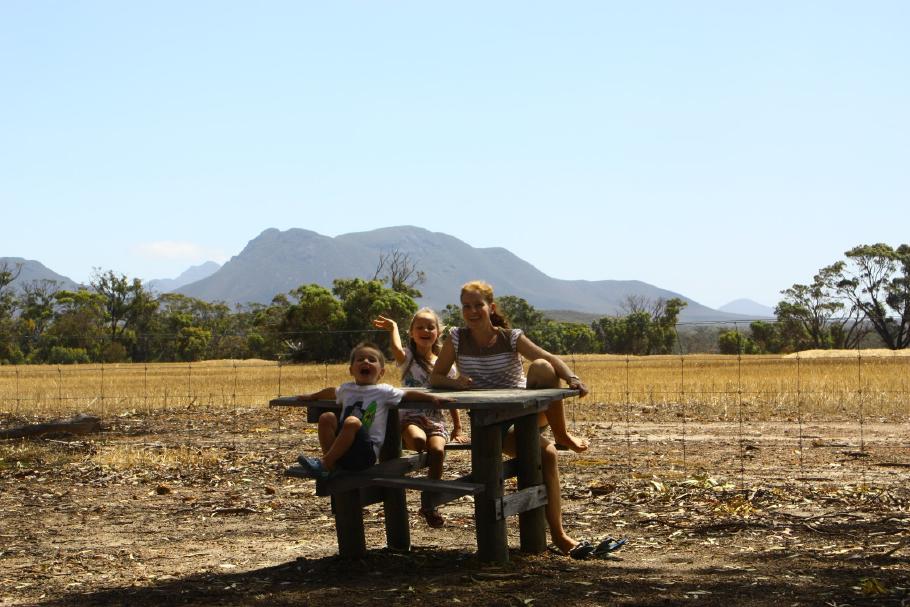 Das Stirling Range Gebirge im Hintergrund