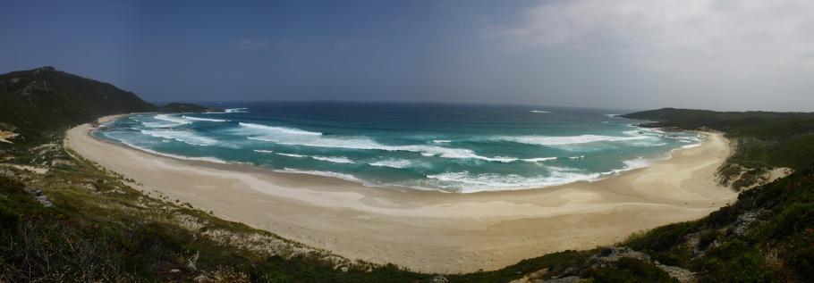 Panorama der Conspicuous Cliff Bay