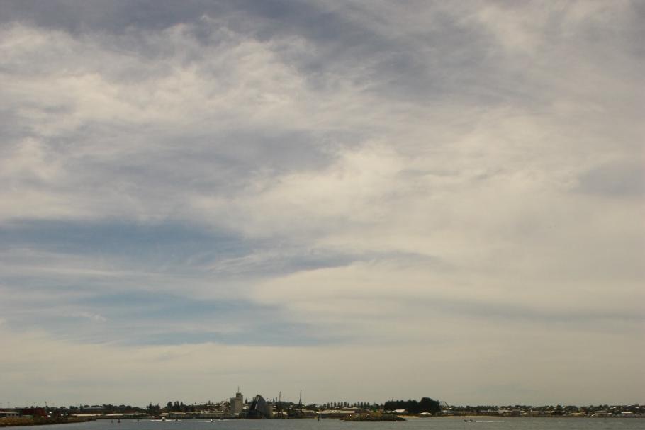 Wir lassen das bewölkte Perth hinter uns