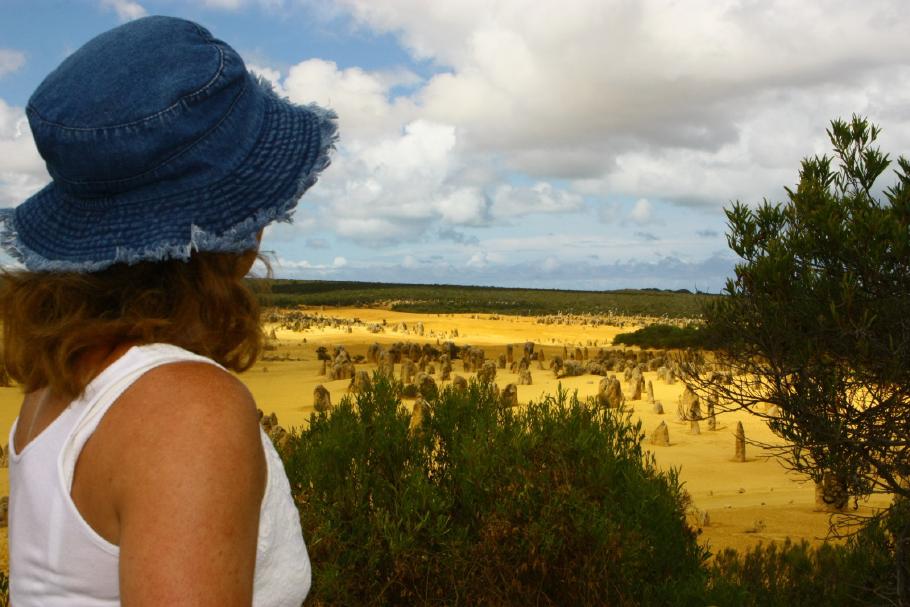 Bis zum Horizont erstrecken sich die seltsamen Monumente