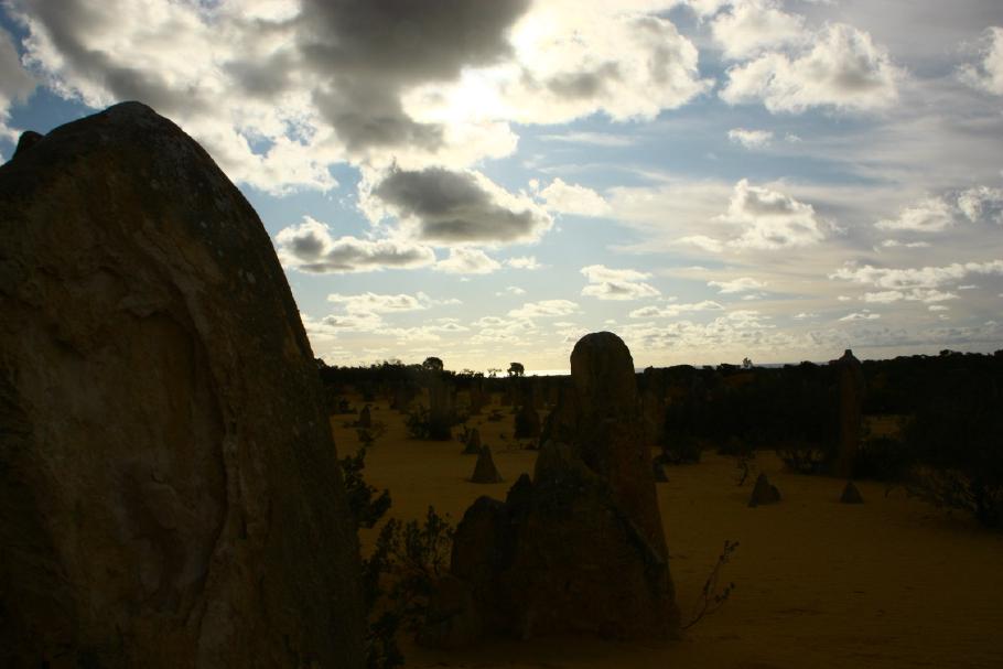 In der Abendsonne wirken die Pinnacles noch beeindruckender.