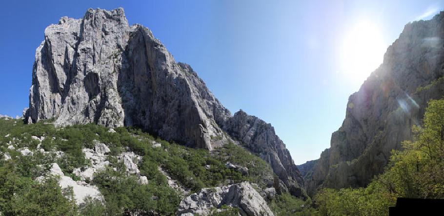 Riesig: um das ganze Bild einzufangen, muss ich zwei Hochkant-Panoramen übereinander packen.