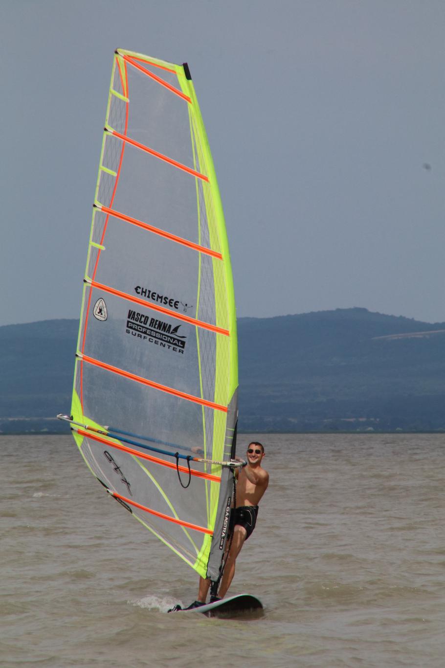 Die Surfsession beginnt gemütlich &hellip;