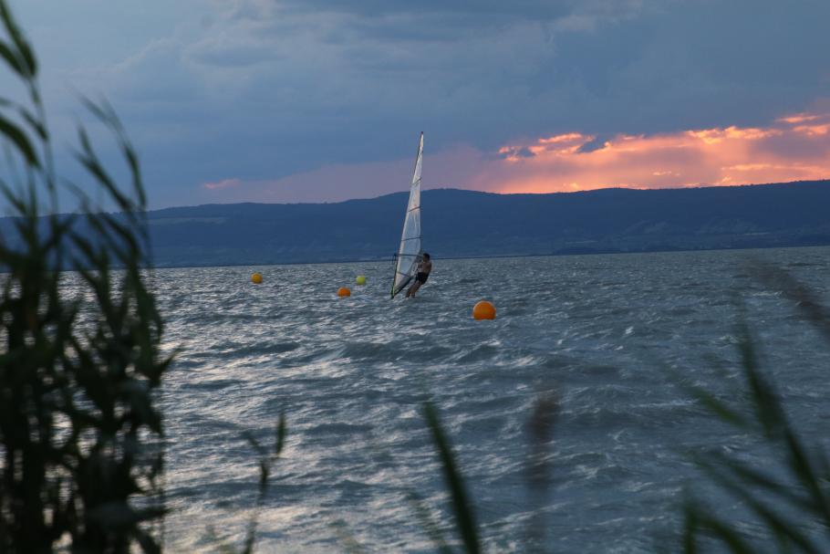 Das Absurfen des Tages beginnt noch ganz gemütlich.