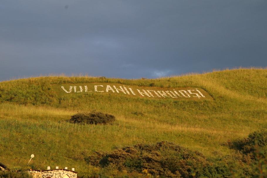 Vulcanii Noroiosi - Schlammige Vulkane.