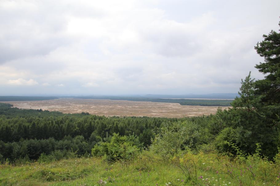 Von hier oben wirken die 34 Hektar Wüste recht beschaulich.