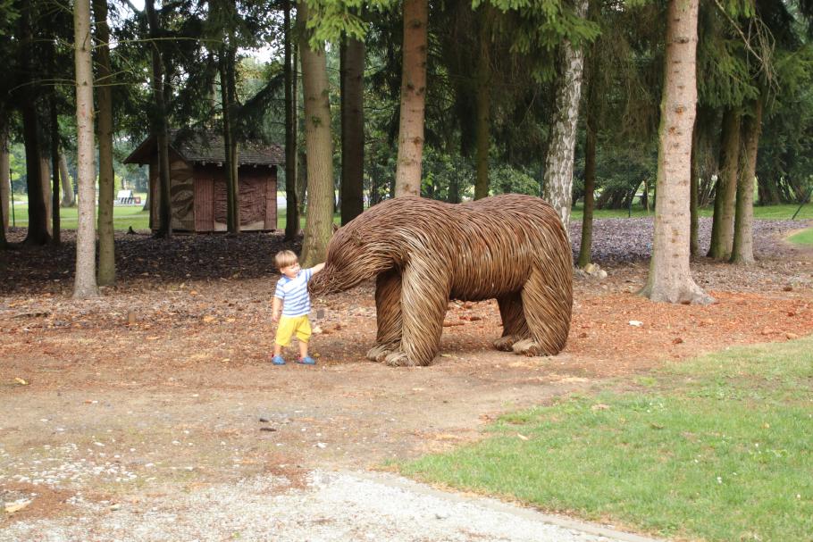 Ich mache mir Sorgen, wenn er mal einem echten Bären begegnet.