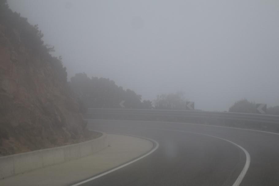 In den Wolken kommen wir nur noch langsam voran.