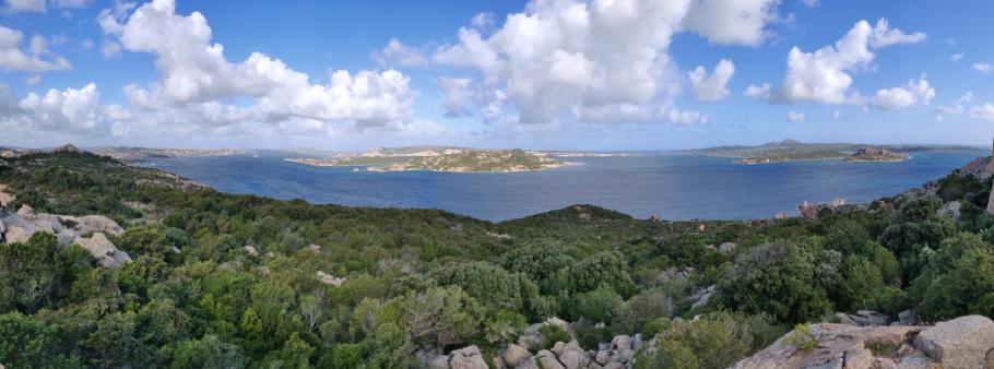 Panorama über das Archipel.