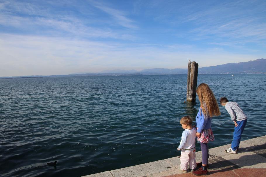 Nein, wir sind noch vollzählig.