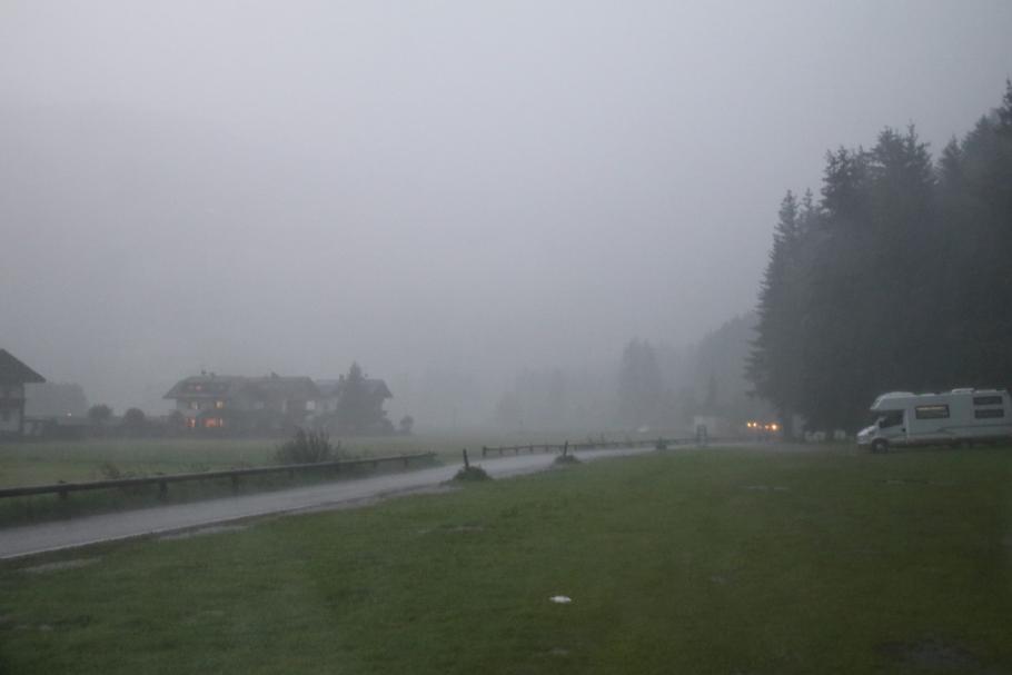 Theoretisch wären da Berge zu sehen.