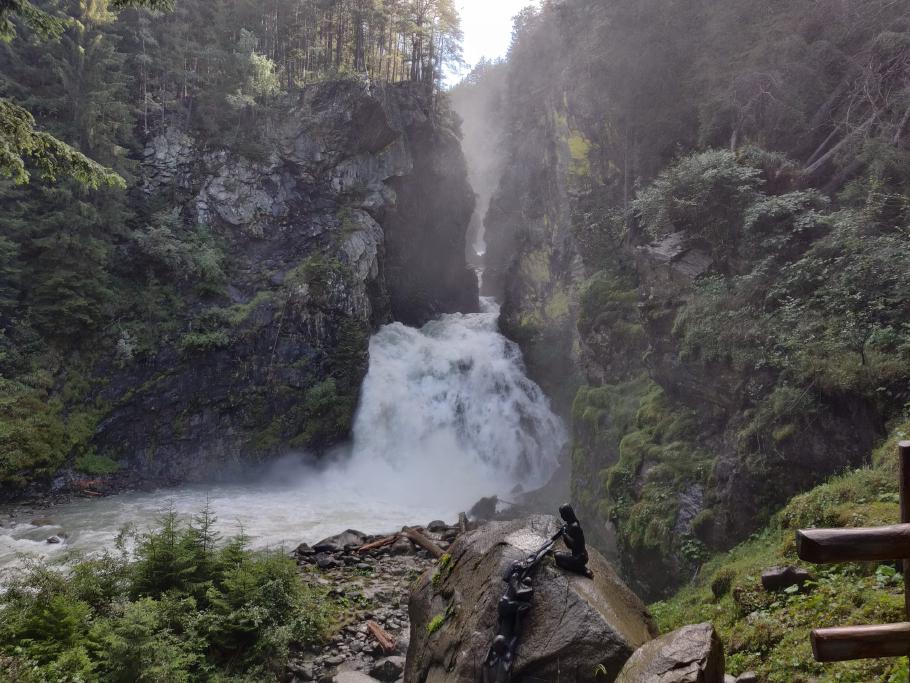 Der unterste und kleinste der drei Reinbach-Fälle hier.