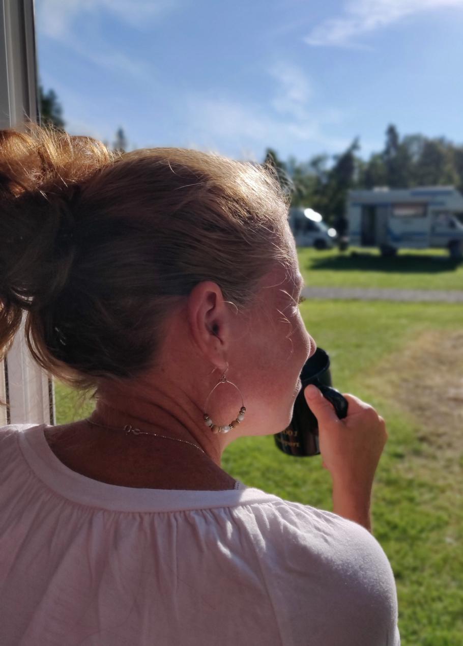 Käffchen in der Morgensonne.