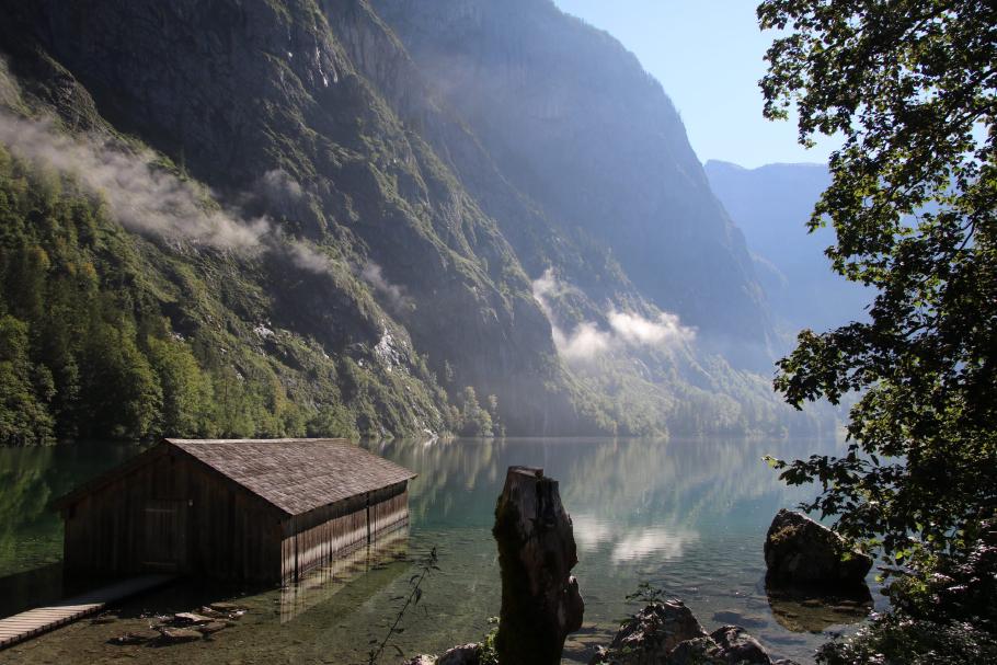 Der Obersee präsentiert sich von seiner schönsten Seite.