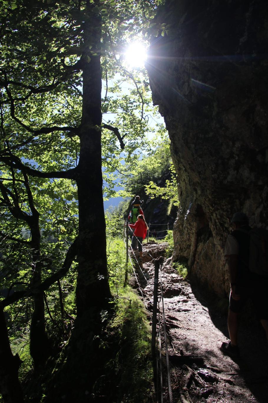 Die Wanderwege sind um diese Zeit noch recht leer.