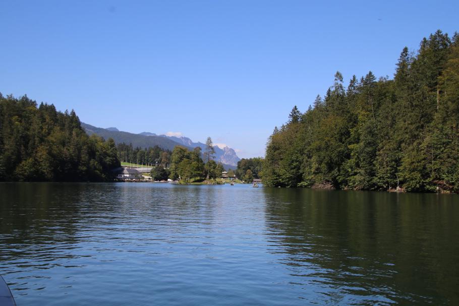 Zurück im Hafen ist von Nebel keine Spur mehr.
