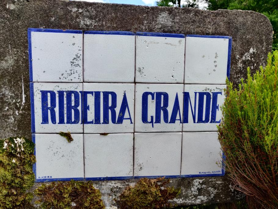 Der Ribeira Grande ist einer der Flüsse, die das Tal durchfließen