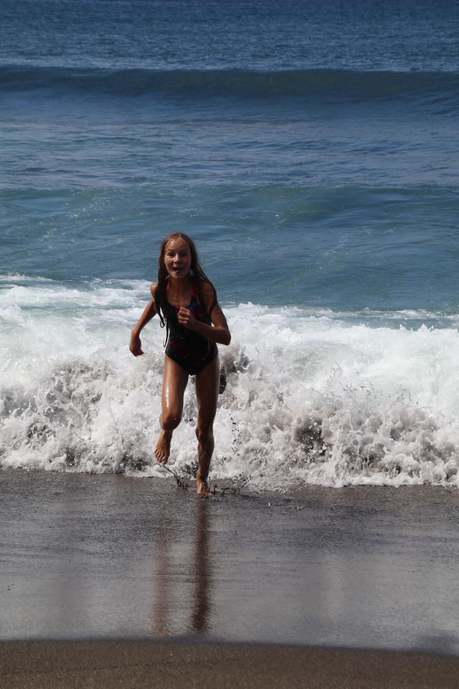 Mit der Flut kommen größere Wellen