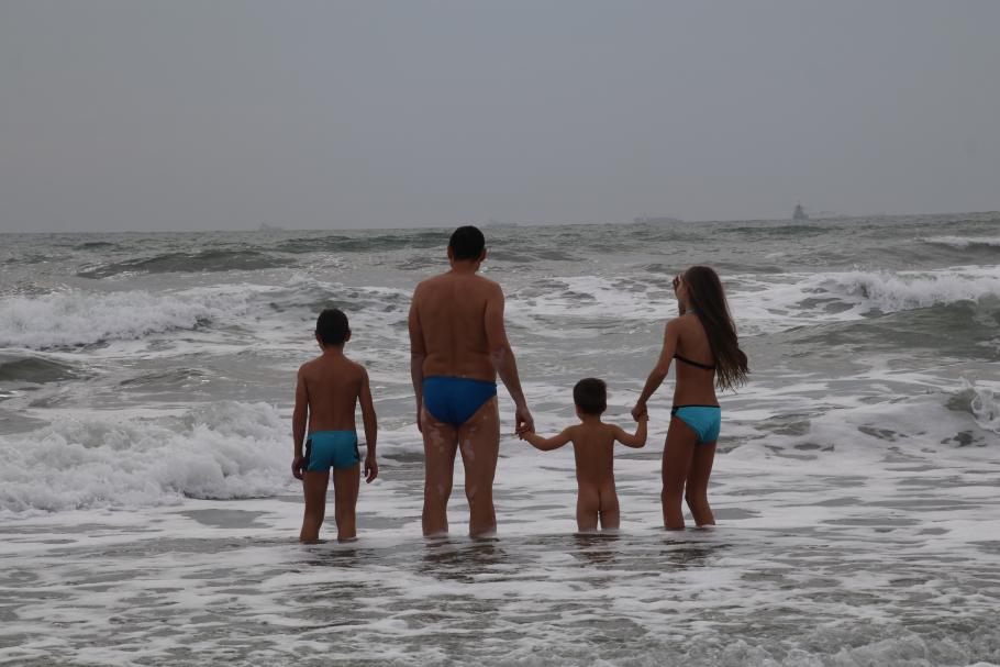 Das Meer hat noch fast 20 Grad - nix wie hinein