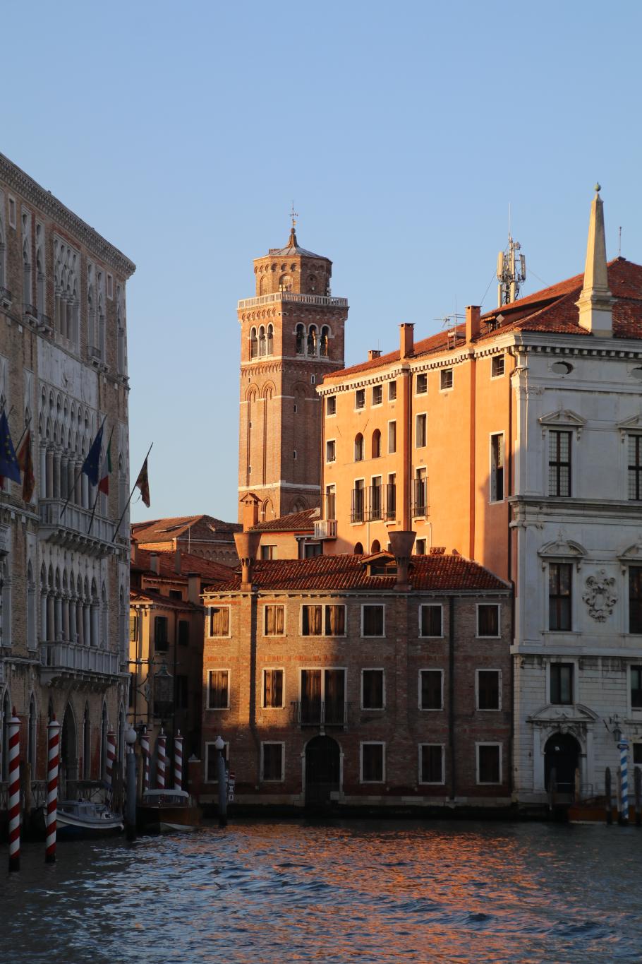 An fast jeder Ecke steht ein Kirchturm