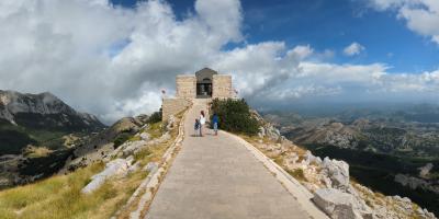 image from Petar II Mausoleum und Kristallbucht