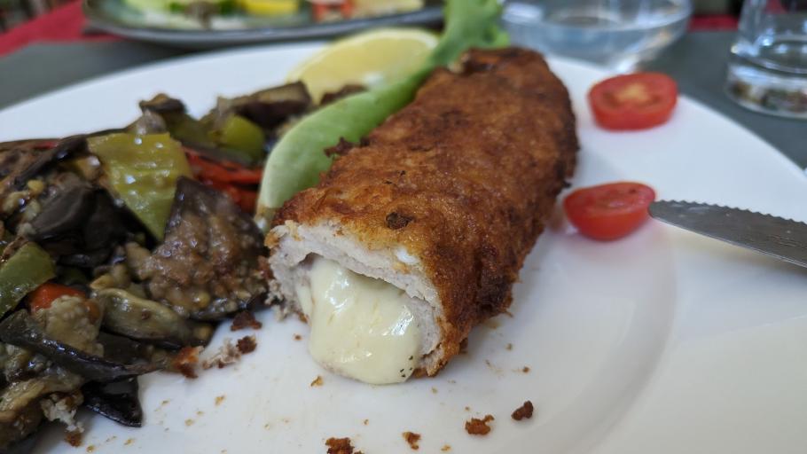 Steak a la Berat - gerollt, paniert, mit Käse gefüllt