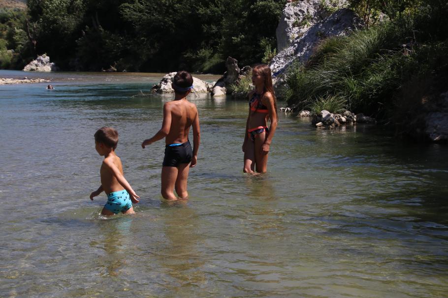 Das Wasser ist erfrischend, aber nicht zu kalt