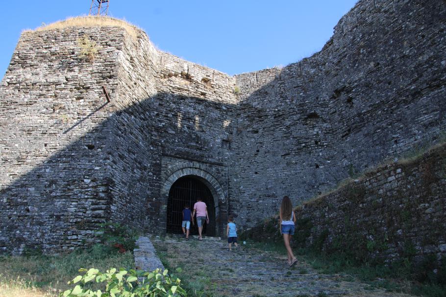 Der am nächsten gelegene Eingang ist leider verschlossen