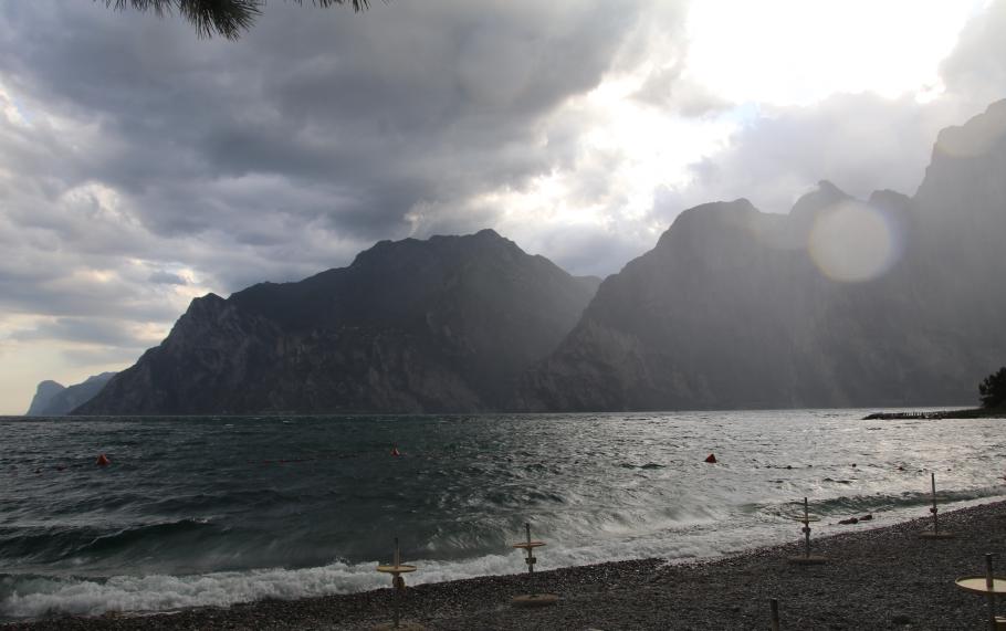 Das Unwetter zieht so schnell ab, wie es gekommen ist