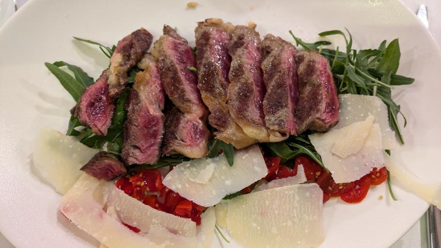 Flanksteak, rare, ganz nach meinem Geschmack