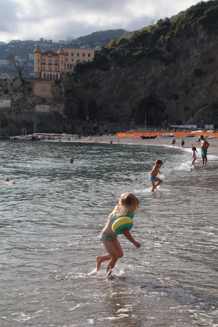 Wir haben noch Zeit, die wir zum Baden im Meer nutzen