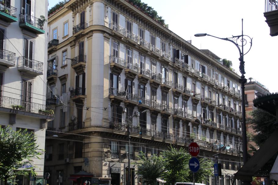 Viele der heutigen Gebäude wurden zwischen dem 14. und 17. Jahrhundert gebaut. Nur wenige konnten ihren Glanz erhalten