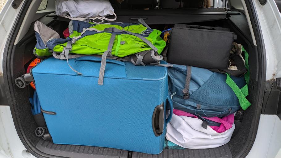 Passt. Geht sogar zu.