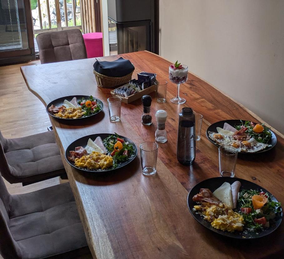 Das Frühstück wird hier direkt auf&rsquo;s Zimmer serviert