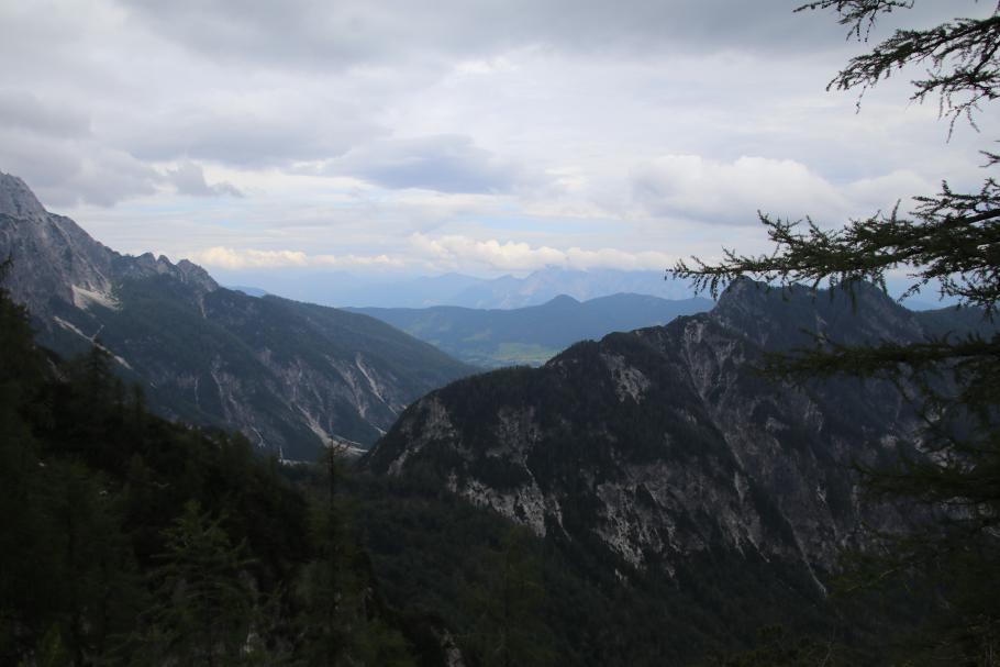 Inzwischen sind wir fast auf Augenhöhe mit den höheren Gipfeln