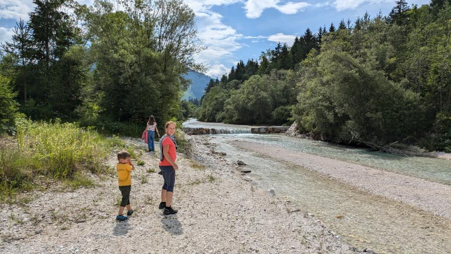 Für jetzt ist Regen angesagt. Wir kommen stattdessen im Sonnenschein ins Schwitzen