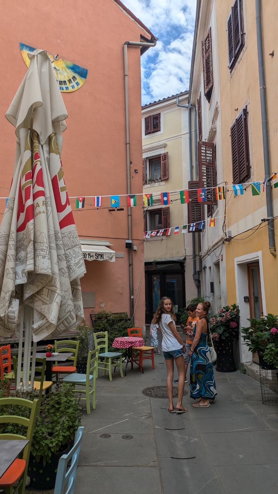 Sehr hübsch hier, es fehlt nur ein klein wenig Sonne