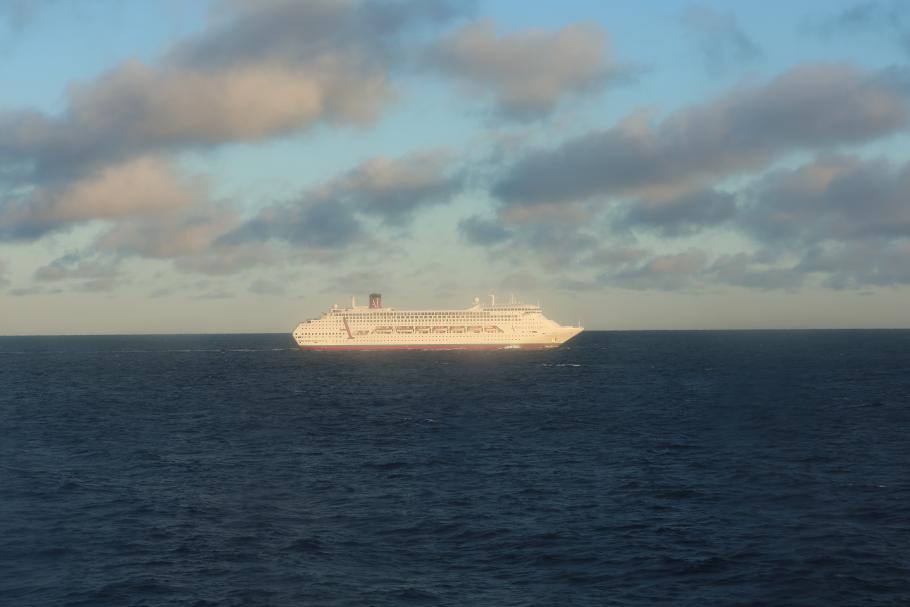 Wir sind nicht alleine