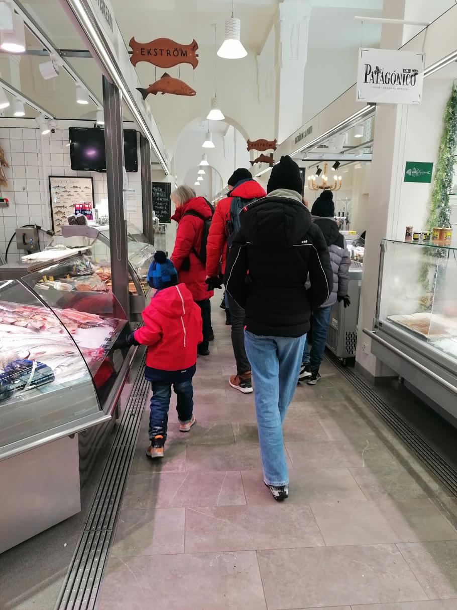 Zwischen Fisch- und Rentier-Filet läuft uns das Wasser im Mund zusammen