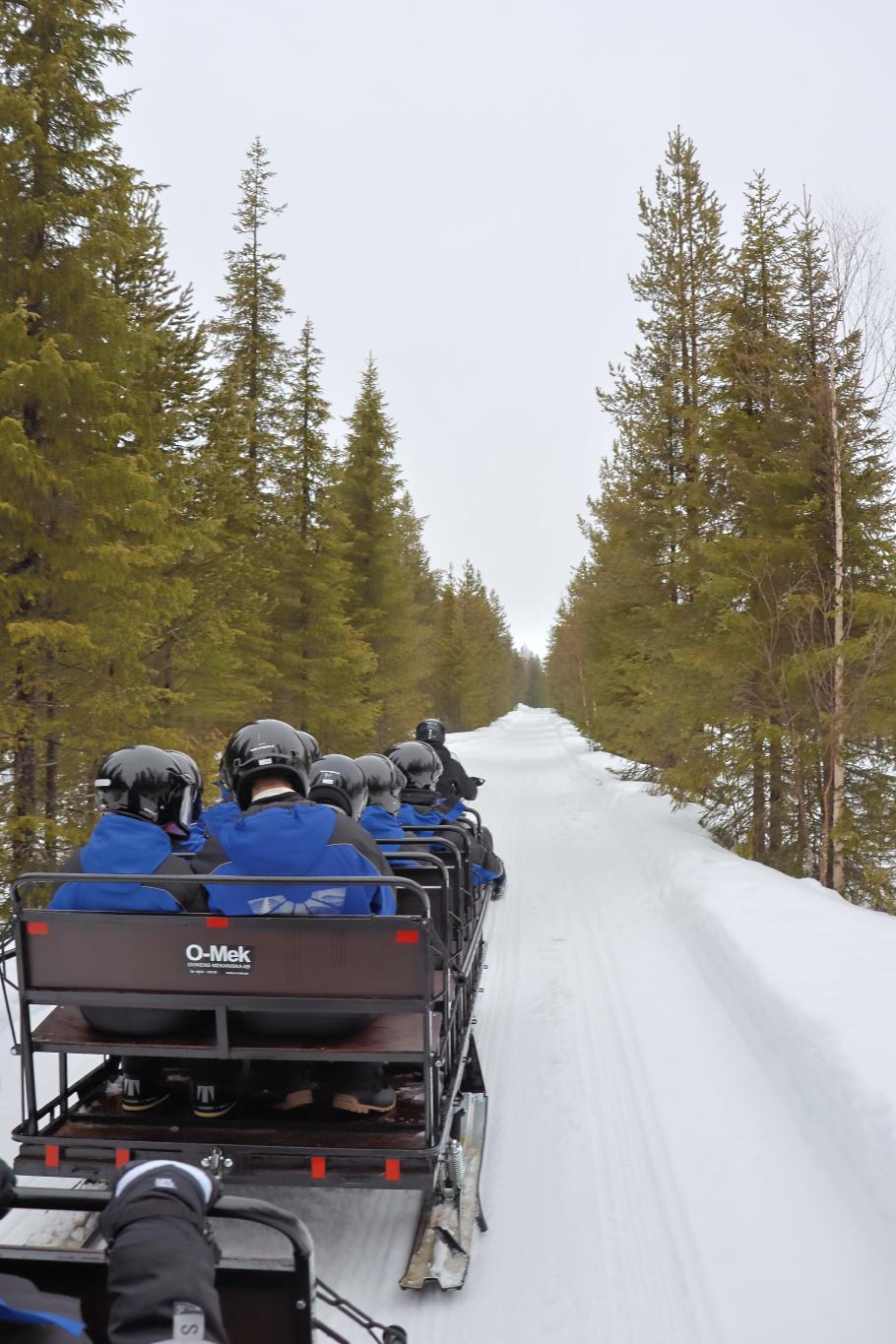 Den Helm brauchen wir nur für den Transport zum Startort