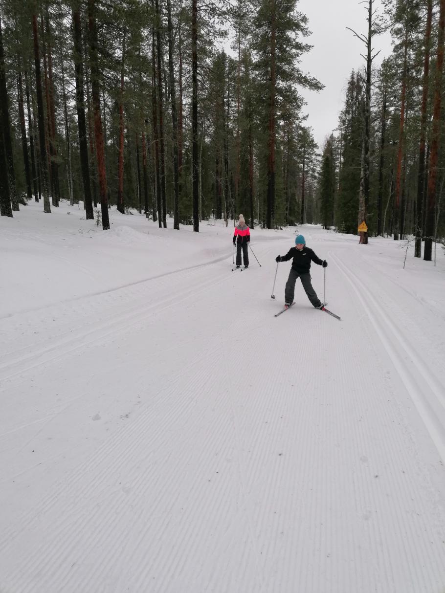 Felix hat diesen Urlaub das Skaten geübt und beherrscht es inzwischen einwandfrei