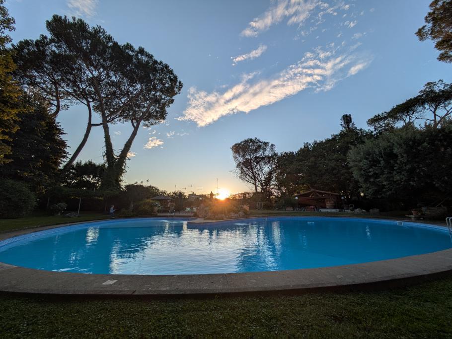 Die Sonne geht über Rom unter