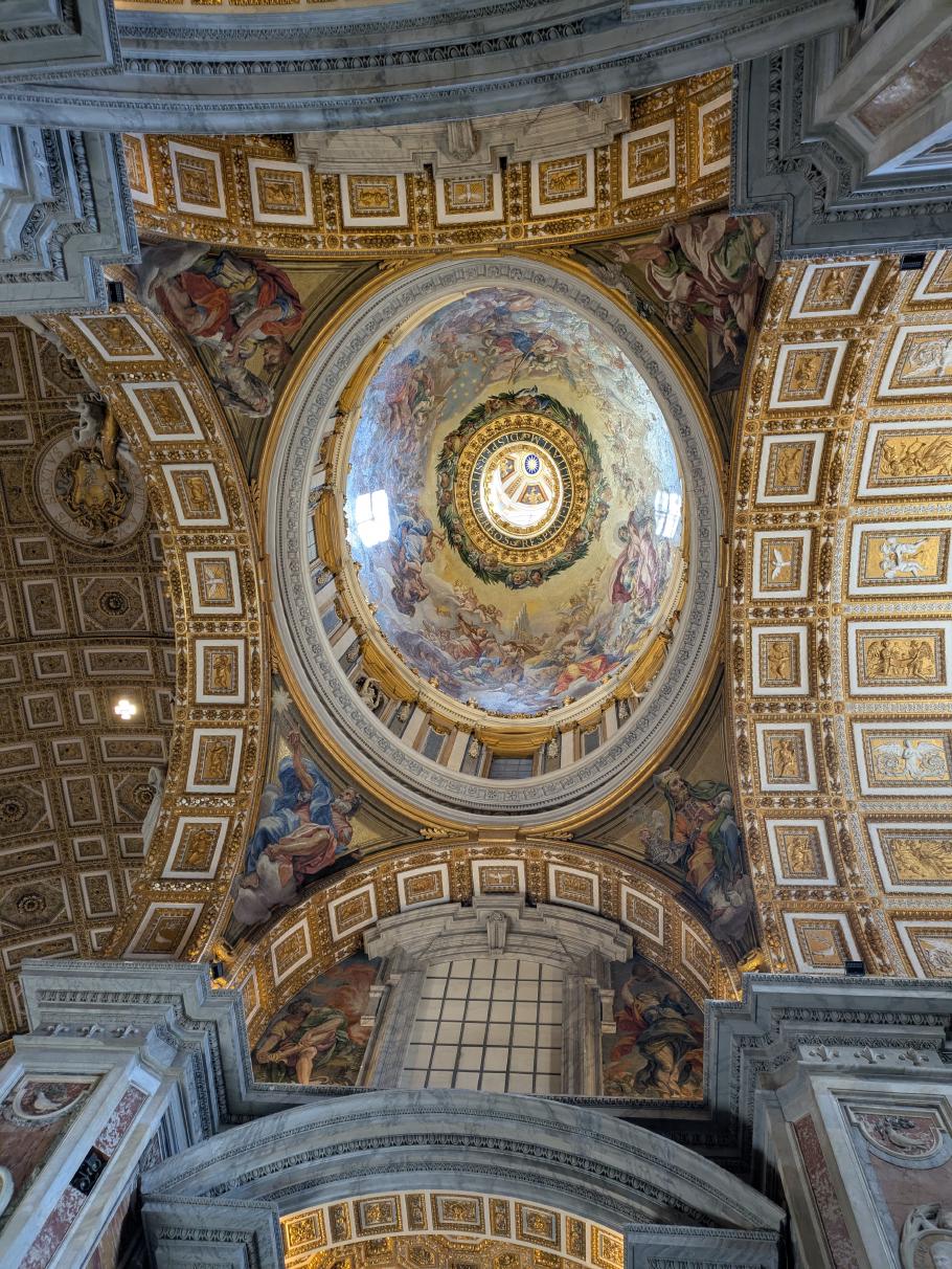 Die große Kuppel von unten - da wollen wir als nächstes hinauf