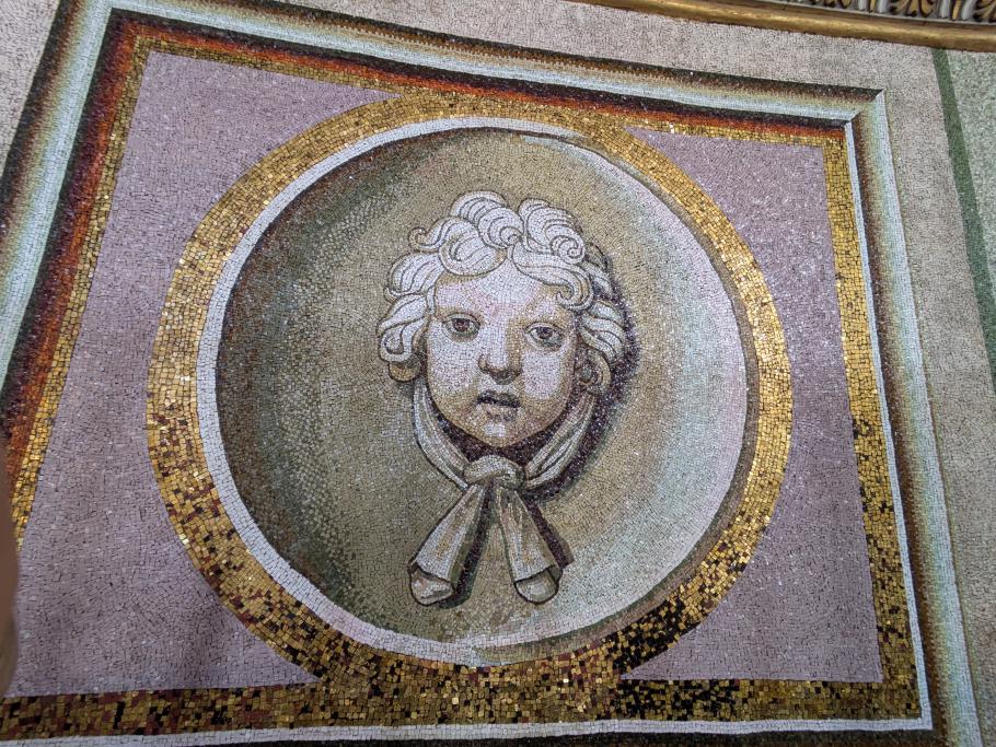 Was von unten wie bunte Gemälde aussieht ist in Wirklichkeit ein gigantisches Puzzle