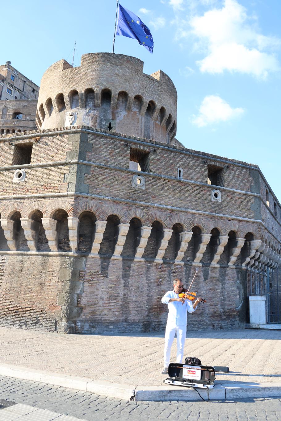 Wir hören hier fast eine Stunde lang zu - heute haben wir es nicht eilig