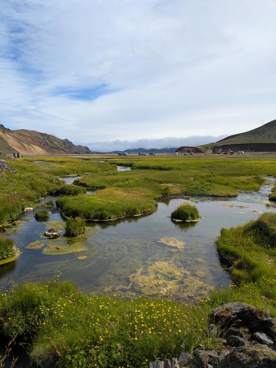 Die nährstoffreichen Bergflüsse sind die Grundlage der üppigen Wiesen