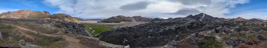 Erster Rundumblick über die Landschaft