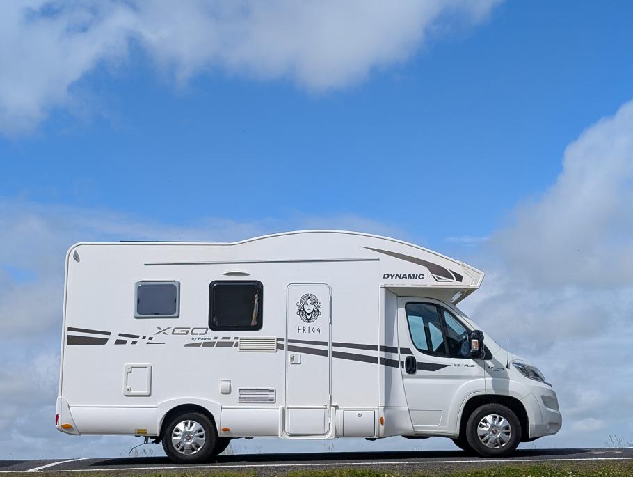 Camper. Hübsch, aber immer noch eine Nummer zu klein