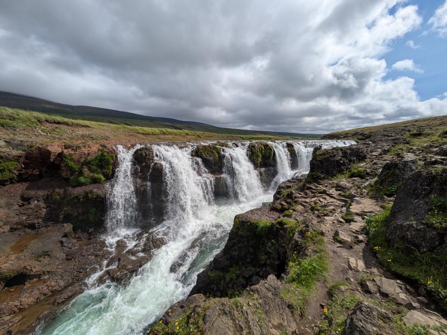 Wasserfall am oberen Ende des Canyons