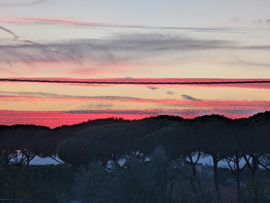 Auch heute Abend haben wir wieder einen roten Sonnenuntergang